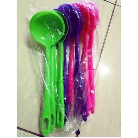 Irus Sayur plastik / Sendok Sayur Plastik Sedang