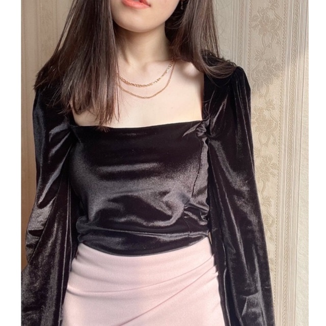 Tokyo Velvet Top Atasan Beludru