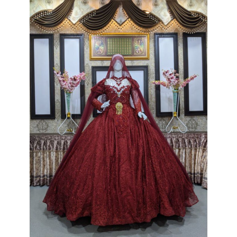 Gaun pengantin berekor/wedding dress