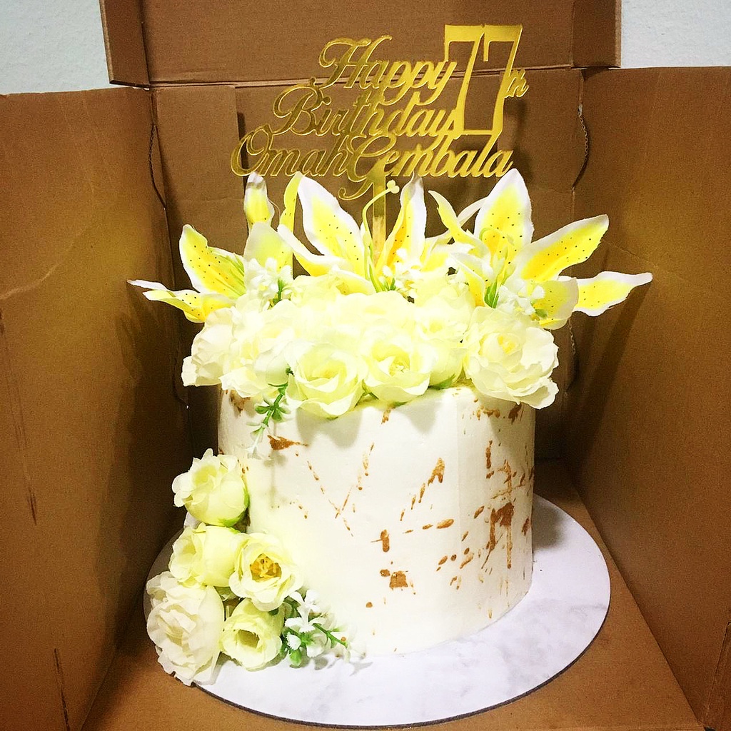 Custom Cake Topper KHUSUS ORDER DENGAN BIRTHDAY CAKE