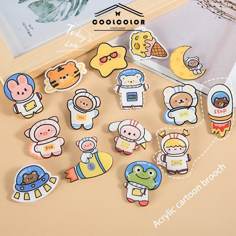 COD❤️ Bros Lucu Kreatif Kartun Akrilik Astronot Bros Gadis Aksesoris Tas Pakaian Liontin Pin Lencana Aksesoris Wanita Fashion Korea