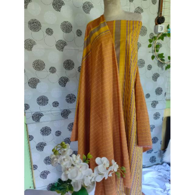 Kain tenunan stelan jembatan merah silungkang