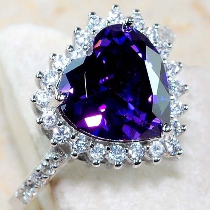Cincin Bentuk Hati Warna Ungu Gaya Eropa Dan Amerika Untuk Wanita