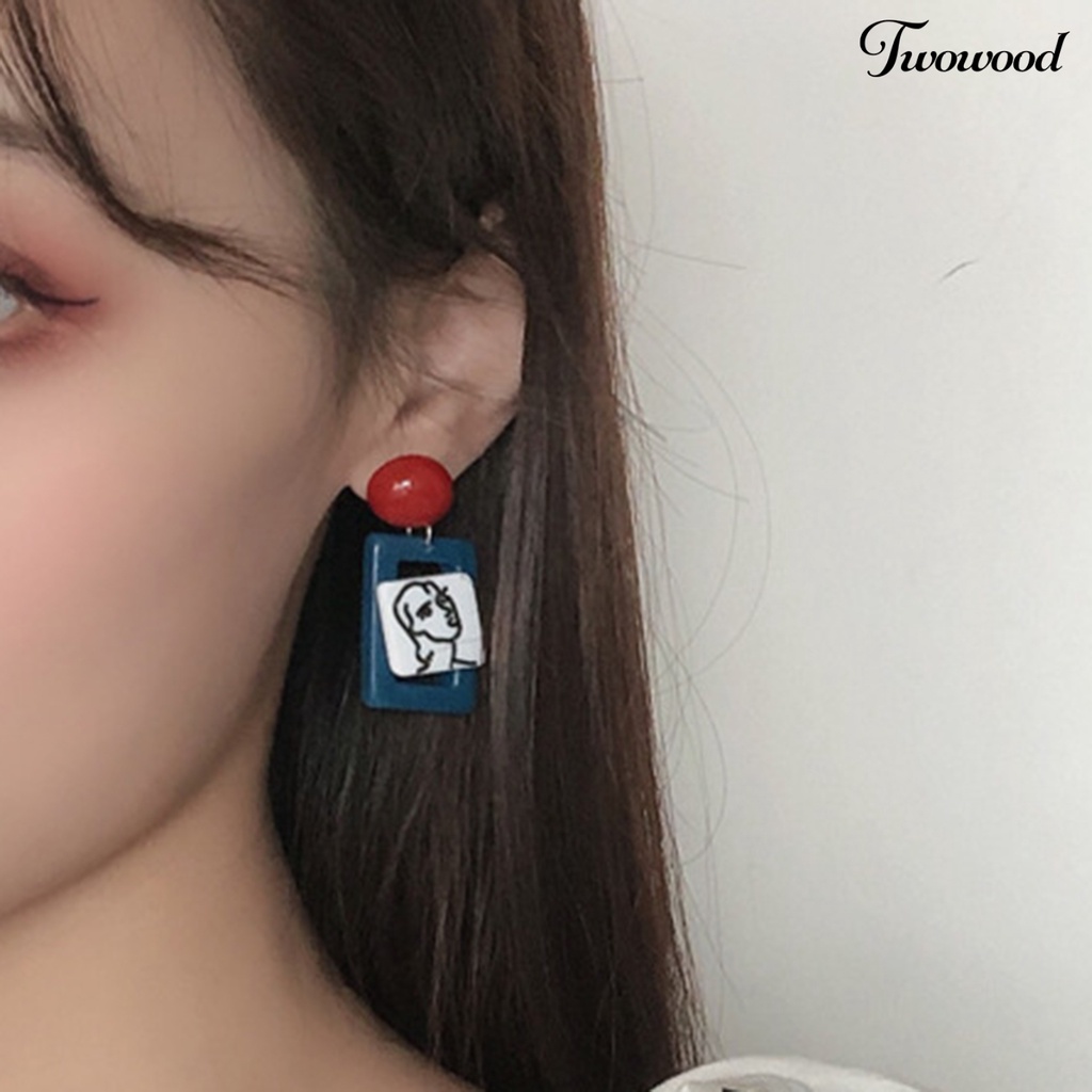 1 Pasang Anting Stud Desain Figur Abstrak Bahan Resin Gaya Vintage