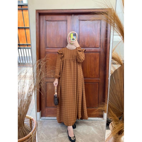 Dress Crinkle// Dress uragiri//gamis crinkle//gamis uragiri// Amily dress two tone