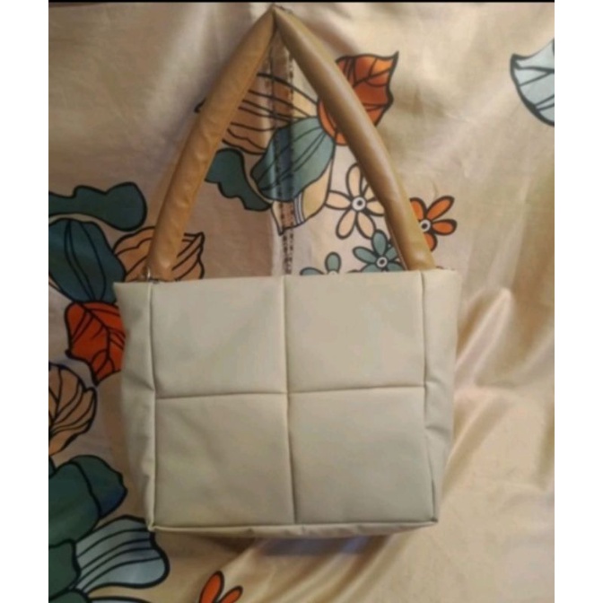 Puffy Bag /pillow bag /Tas Selempang Tas Wanita