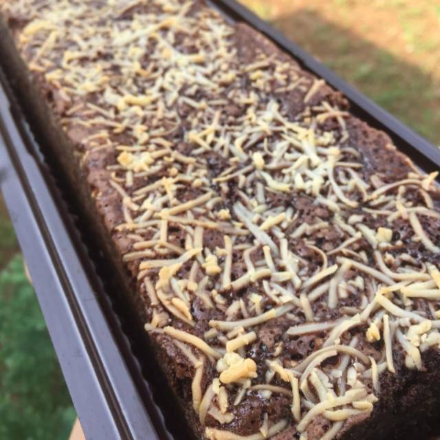 

classic Brownies (crunchy di luar lembut di dalam)