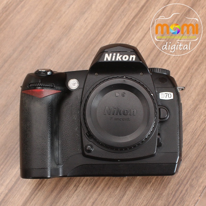 Second NIKON D70 IR (9123M)