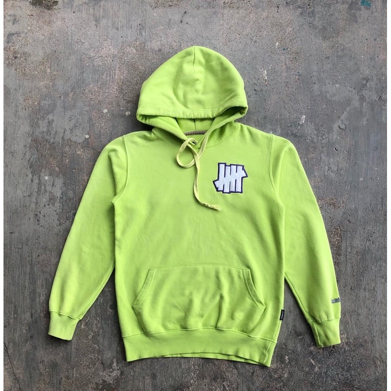 Hoodie Undefeated dan adidas