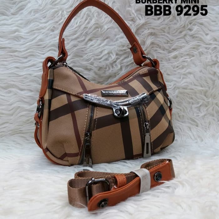 Tas selempang burberry 9295 semi premium gread AAA