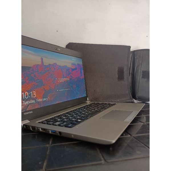 Laptop Slim Toshiba R634 i3 gen 4 Ram6gb Ssd 128 ngebut laptop scond mulus bergaransi