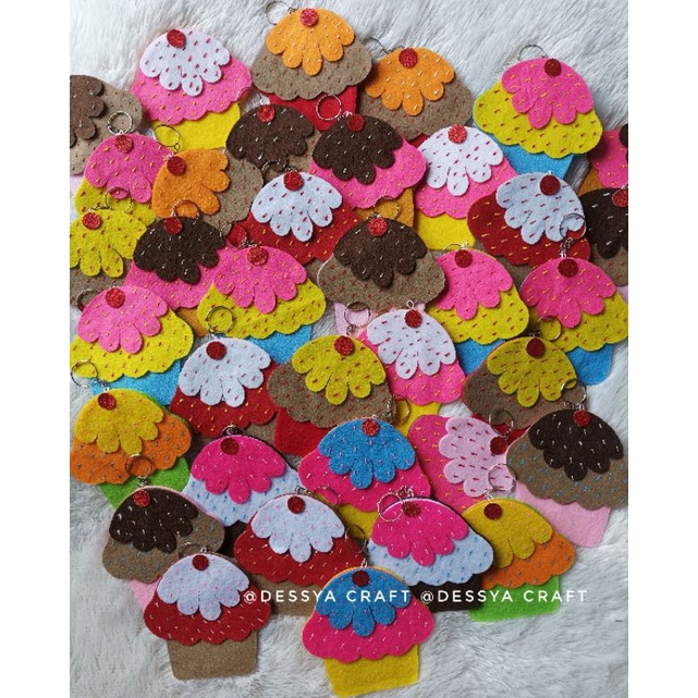 

Amplop Lebaran Cup Cakes | Amplop Lebaran Flanel