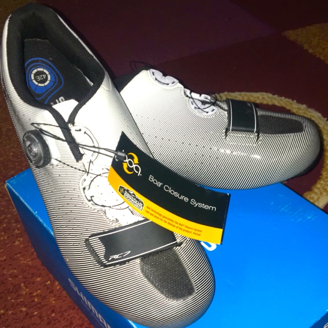 Sepatu shimano RC7