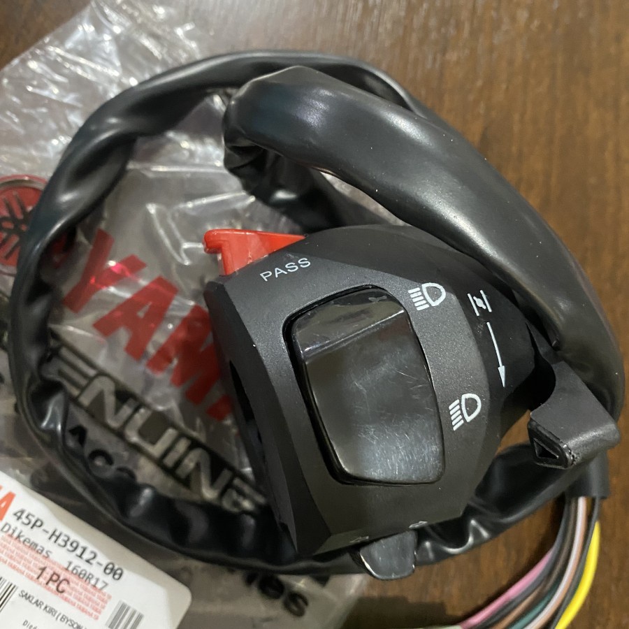 Sakelar Saklar Kiri Yamaha Motor Byson Bison Tombol Klakson Sein Dim Sen 45P