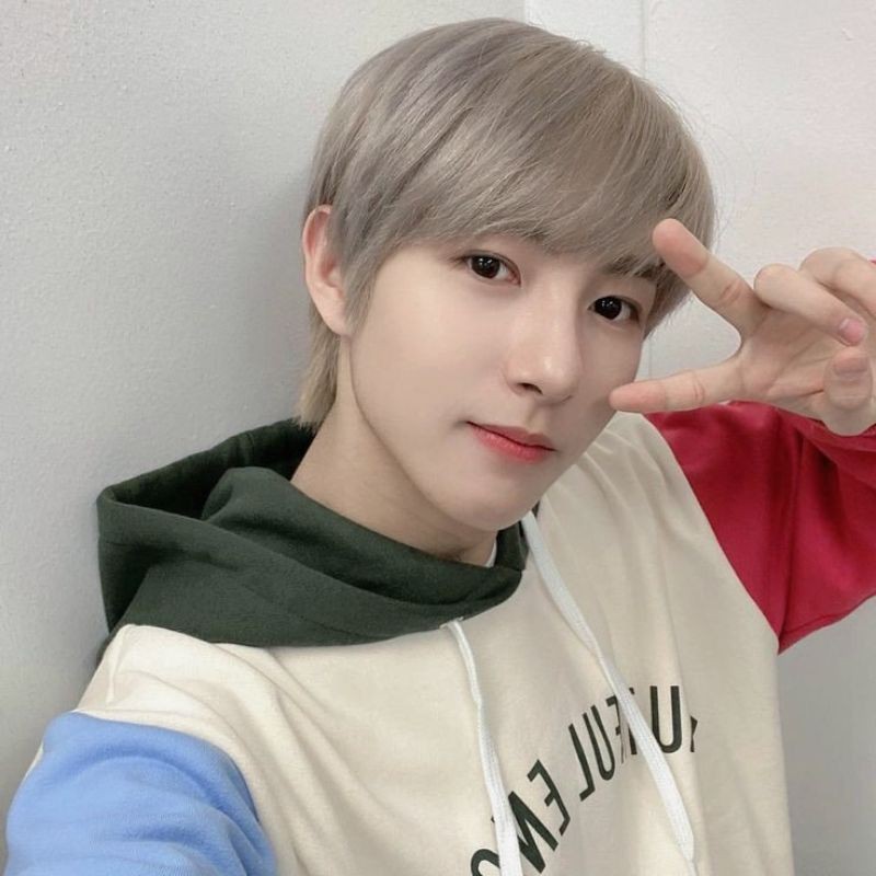 [LAST PRE ORDER ] HOODIE RENJUN BEAUTIFUL ENOUGH