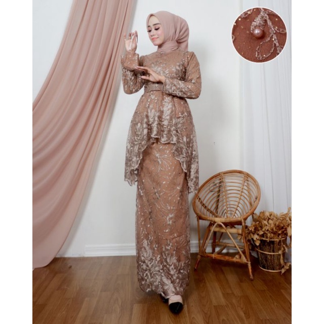 SETELAH ROK BEKAYA ZAHIRA| SETELAH KEBAYA BLOUSE| SETELAH TUNIK| SET KEBAYA PESTA| SET KEBAYA KONDANGAN| SETELAH WANITA| SETELAH KEBAYA MUTIARA| SET KEBAYA WISUDA| SETELAH WANITA