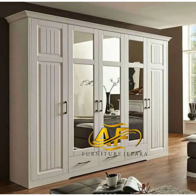 lemari baju minimalis,almari castom mewah kekinian,almari kaca,almari mebel jepara
