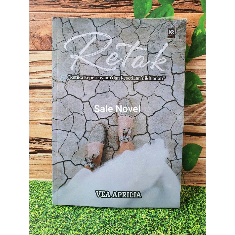 Retak by Vea Aprilia