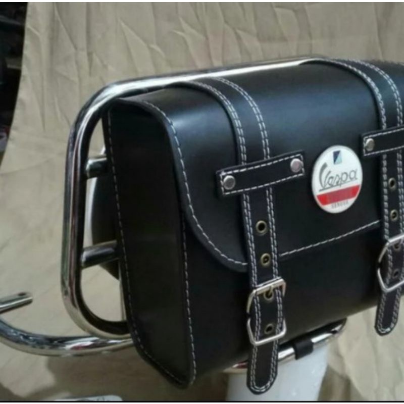 tas backrack vespa sidebag vespa. aksesoris vespa