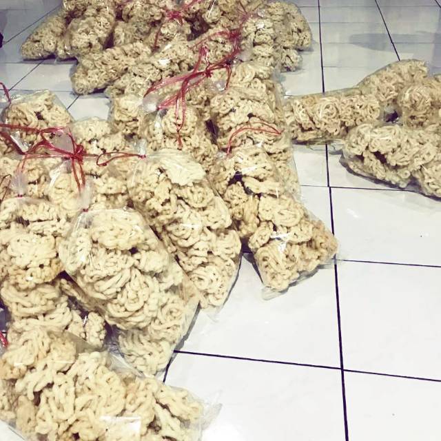 

Kerupuk Gurih Bantat asli Sumatera Selatan