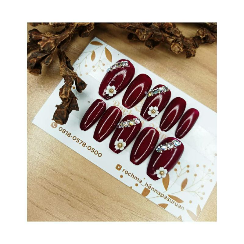 Nail art Maroon Merah fake nails wedding