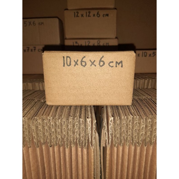 

Kardus 10x6x6 cm baru polos luar dalam