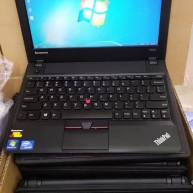 LAPTOP BEKAS Lenovo Thinkpad 11 inch - murah second slim cocok untuk kuliah editing SSD