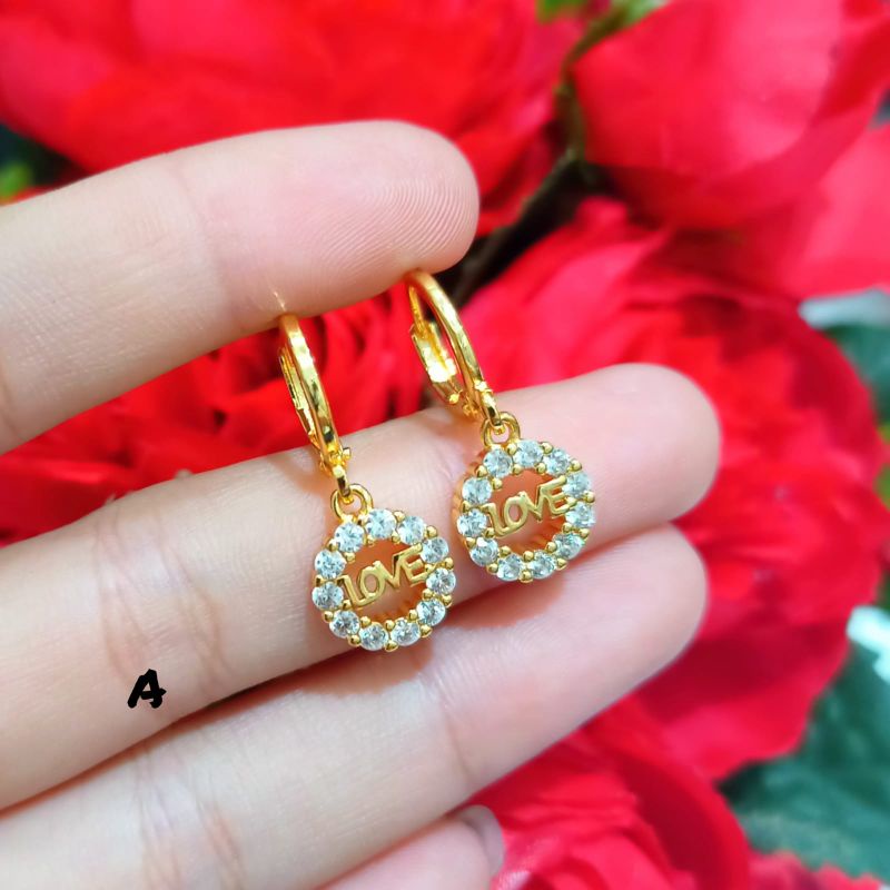 Anting permata zircon love emas Korea tidak karat