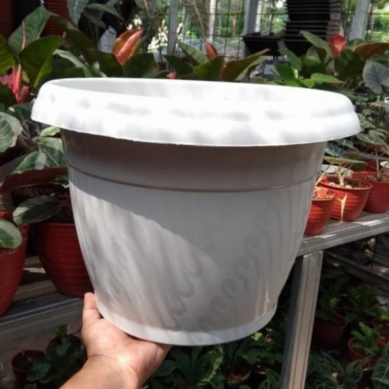 Pot Sultan Putih Besar No 35 Diameter 30 cm Motif Batik