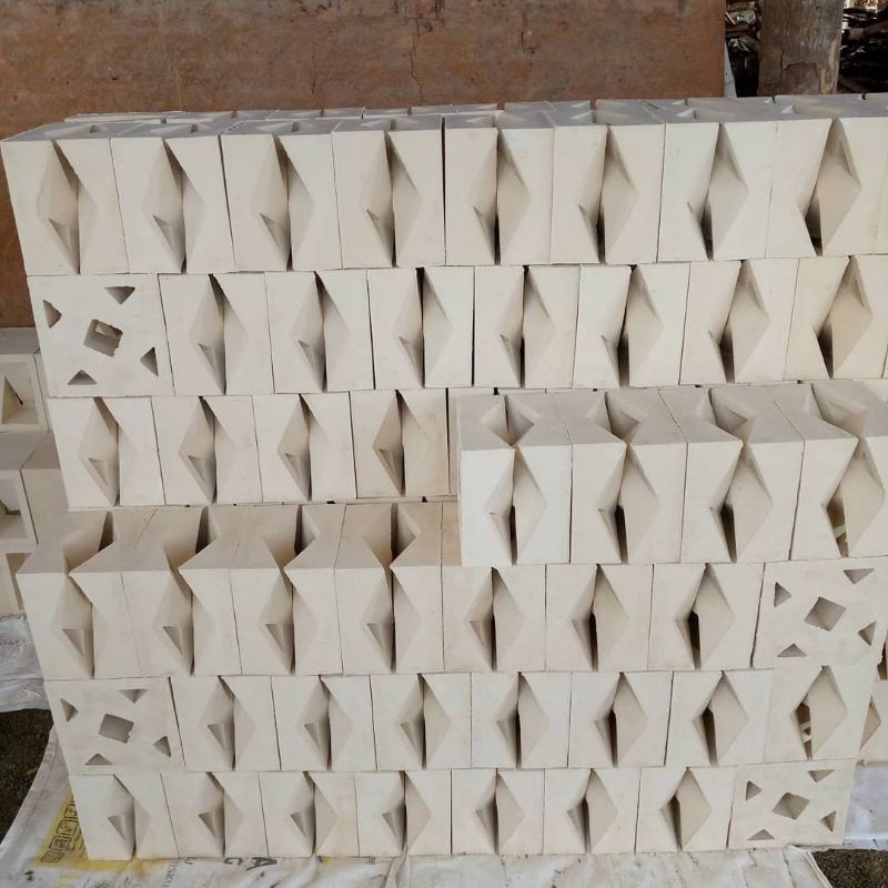 Roster beton minimalis/Roster beton kincir