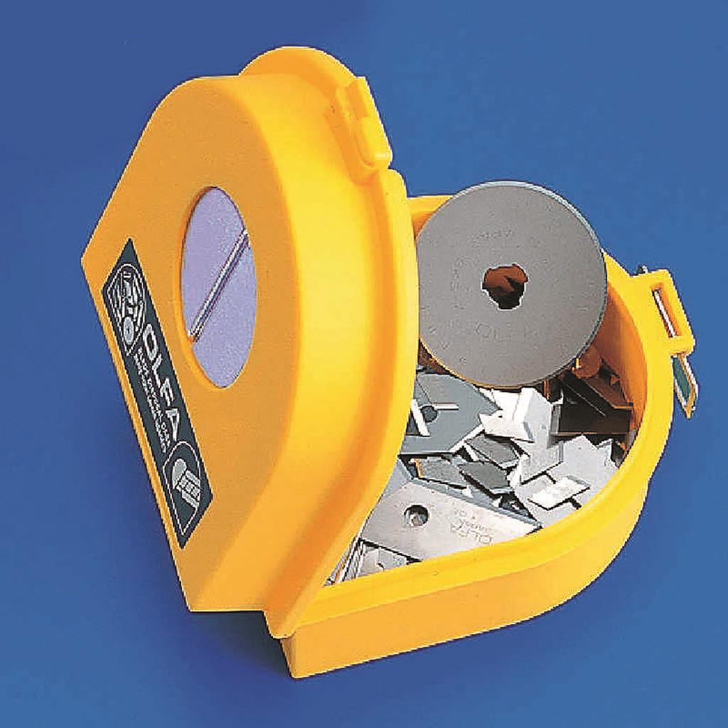 

OLFA DC-2 Kotak Pembuangan Pisau Cutter Blade Disposal Case SF6