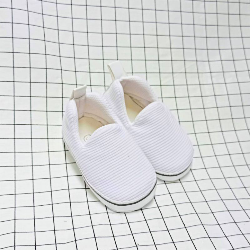 baby shoes/sepatu sneakers bayi casual bayi laki laki /perempuan usia 2_13bln.