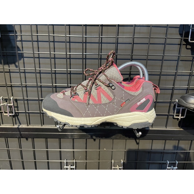 sepatu Hiking LEISURE