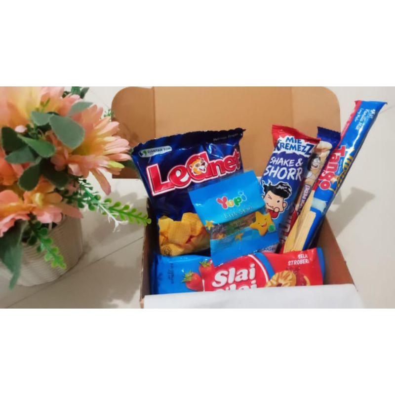 

Hampers Jajan Murah/ Snack Box Murah/Hadiah Jajan Murah