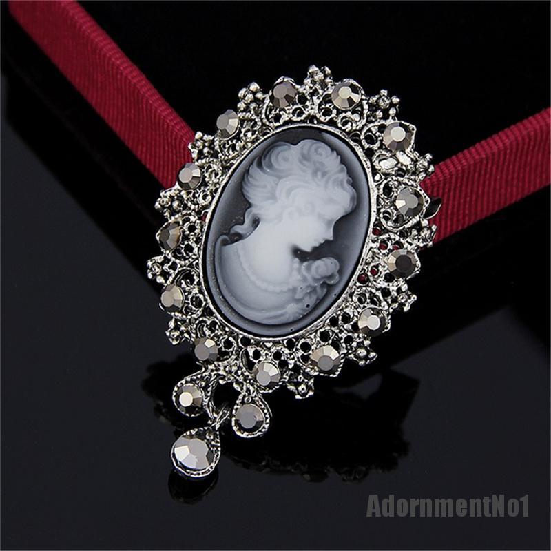 (Adornmentno1) Bros / Pin Gaya Victoria Motif Cameo Aksen Kristal Untuk Perhiasan Wanita / Pesta Pernikahan