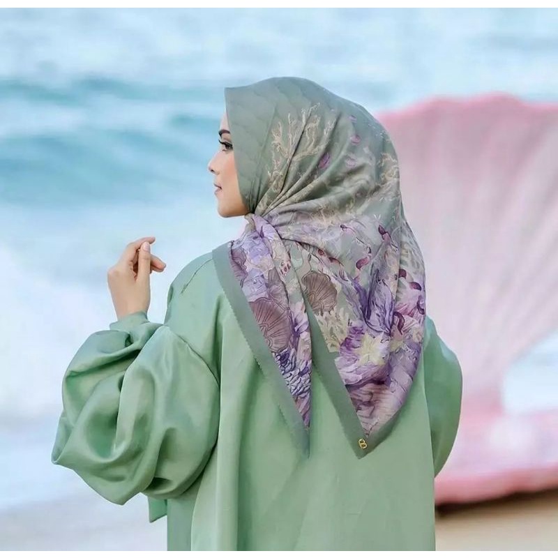 Preloved Buttonscarves Disney Mermaid Seaweed