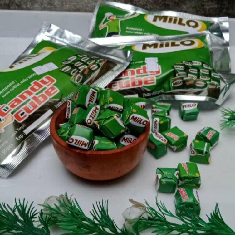 

L-OOY) ㊛) Permen Milo cube isi 50 /kekinian)