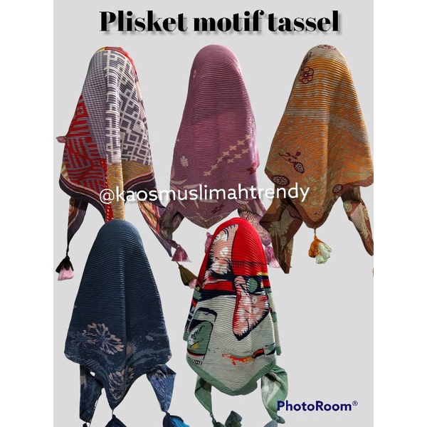 kerudung plisket motif tassel