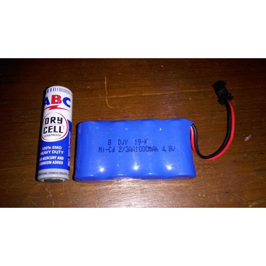 Baterai Batre RC Mobil Remot 4.8V 1000mAh 2/3 Tinggi 3cm Socket Hitam