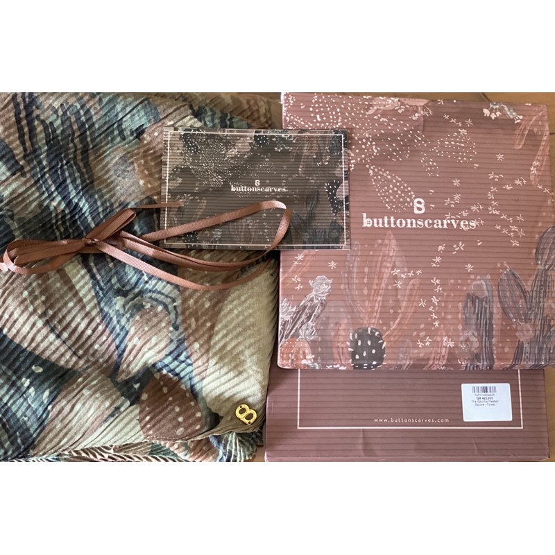 BUTTONSCARVES OPUNTIA PLEATED FOREST