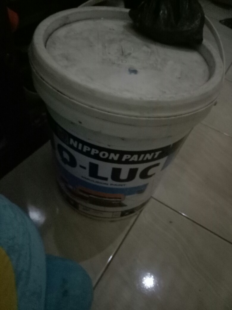 Cat Tembok Qluc Warna (18 Kg) - Promo Stok Terbatas