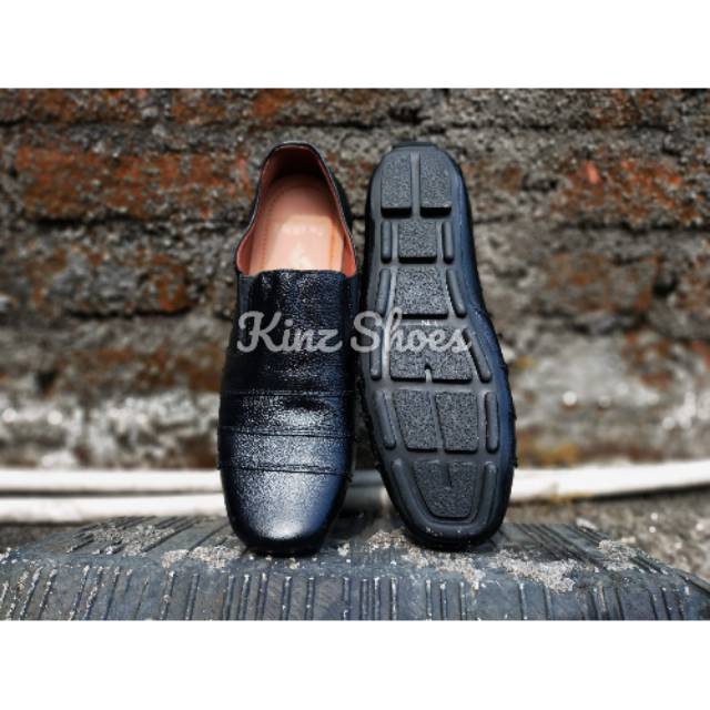 Sepatu slip on pria original Skienz Moccasin kulit