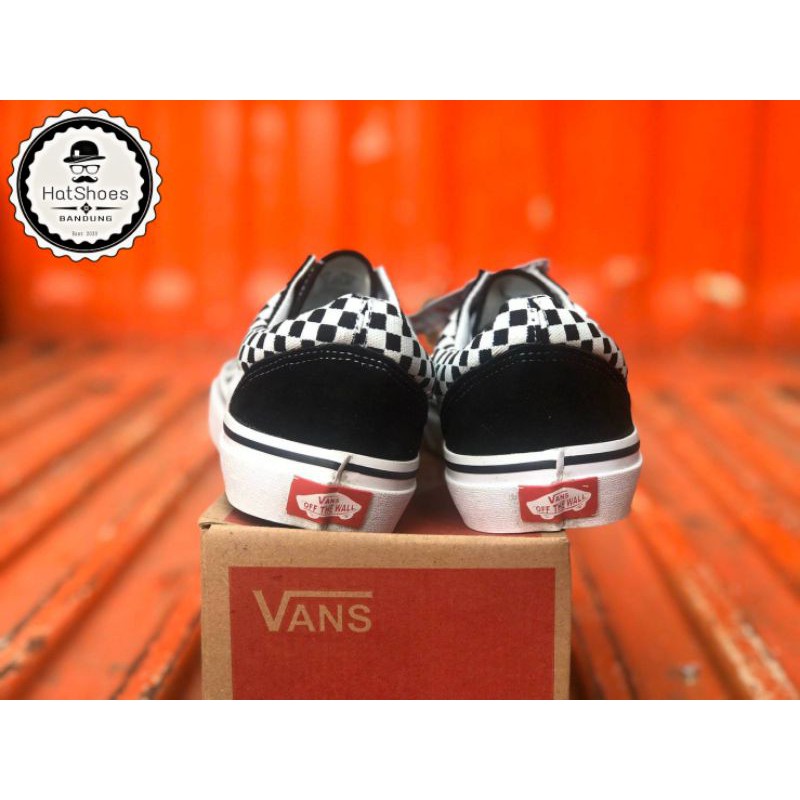 SEPATU | VANS model catur