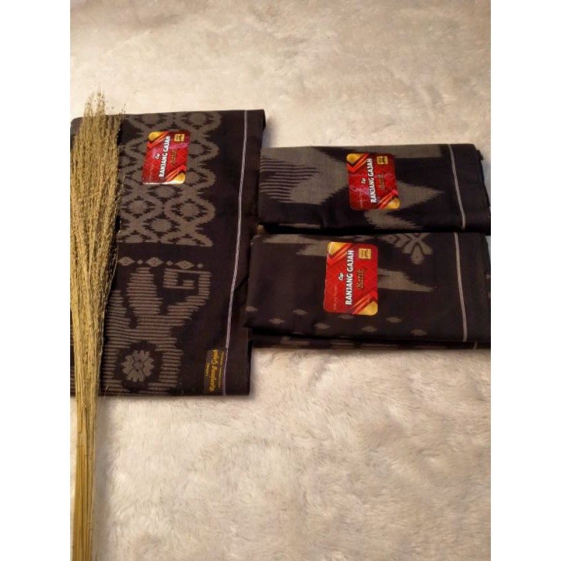 SARUNG RANJANG GAJAH PRIA MUSLIM
