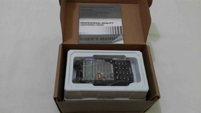 HT BAOFENG UV 5RE Dual Band VHF UHF, Bopeng  UV5R E Garansi 1 Tahun - 5 RE Free Earset UV 5r