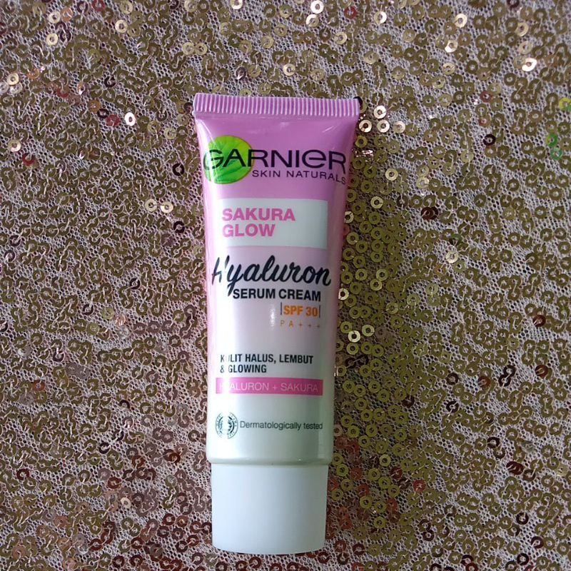 GARNIER SAKURA GLOW HYALURON SERUM CREAM SPF 30 (20 ml) @MJ