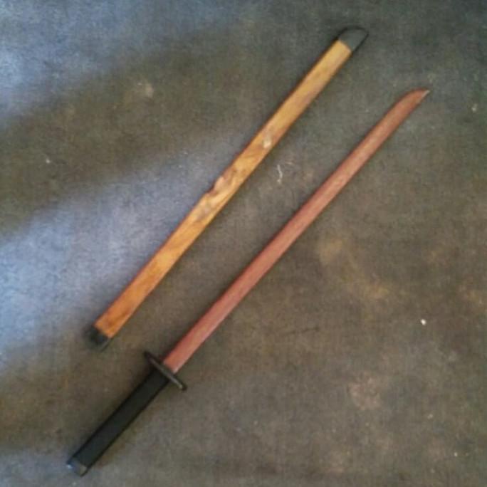 Mainan Pedang Kayu Katana Boken Panjang 61Cm