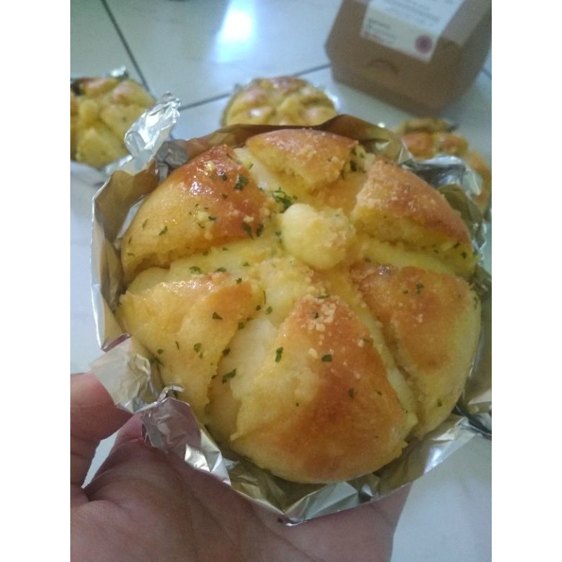 

Korean Garlic Cheese Bread