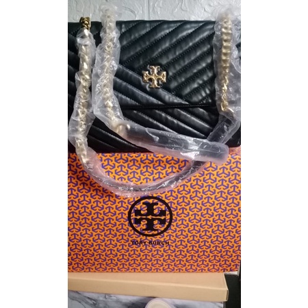 Tory fashion hitam free box magnet