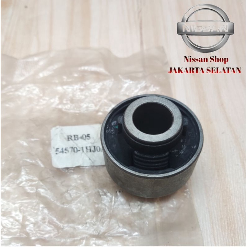Bushing Arm Kecil Nissan March